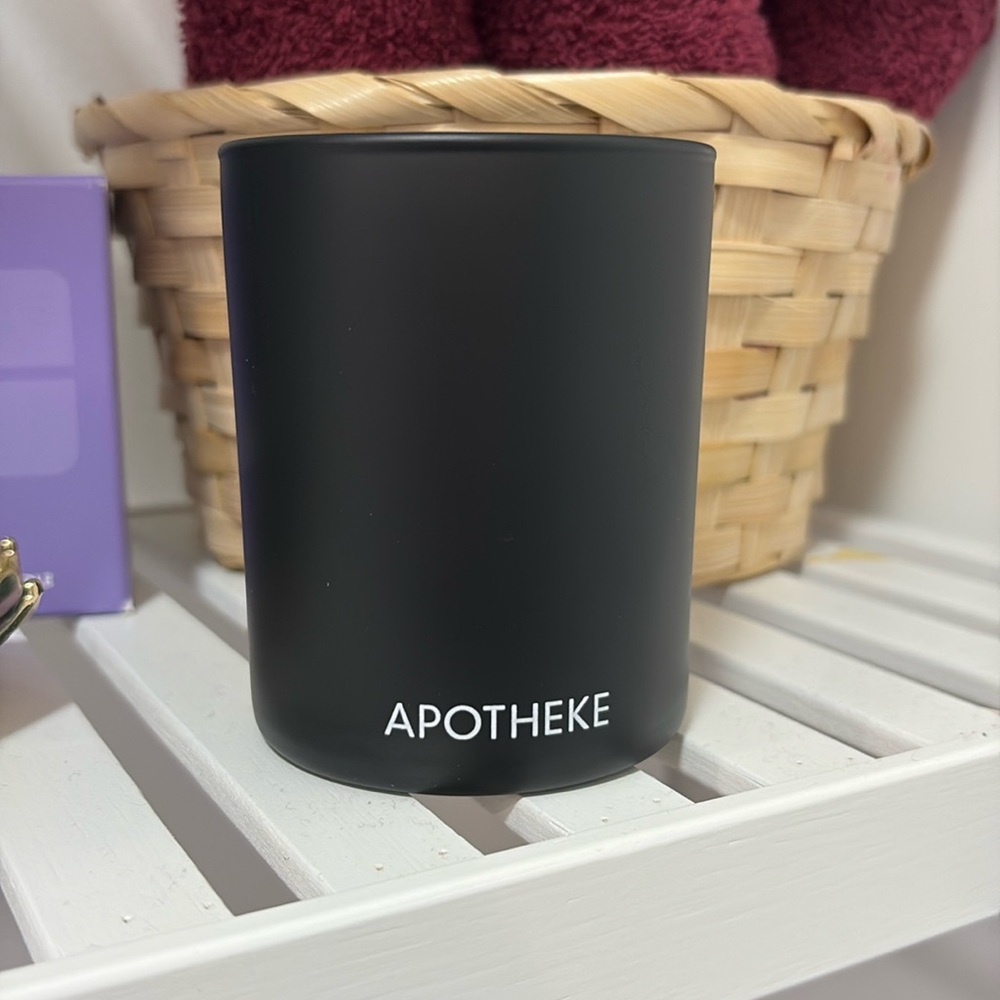 Apotheke Charcoal Candle 5 oz